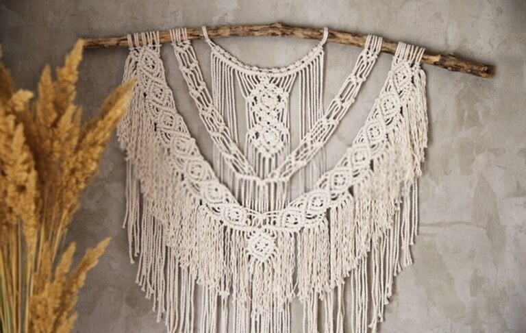 Genius Ways To Decorate A Blank Wall