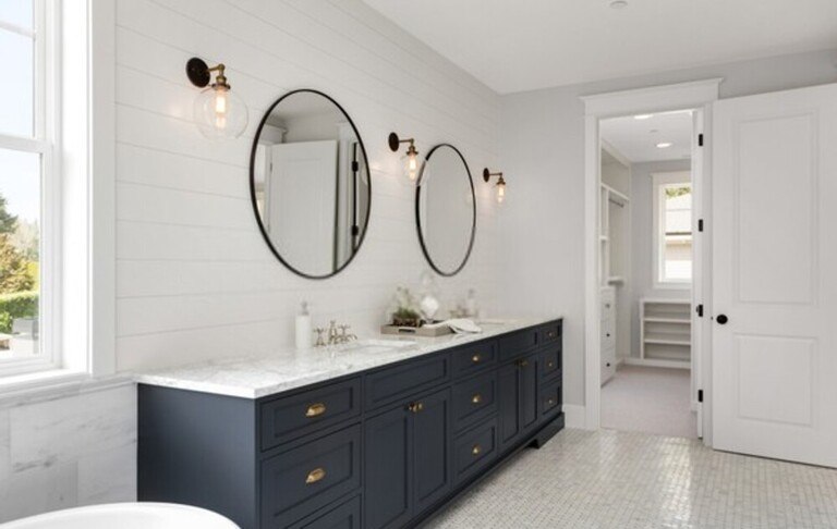 What Can I Do to Warm Up an All-White Bath? What Can I Do to Warm Up an All-White Bath?