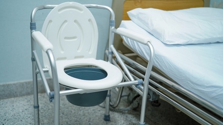 6 Best Raised Toilet Seats For Elderly of 2025