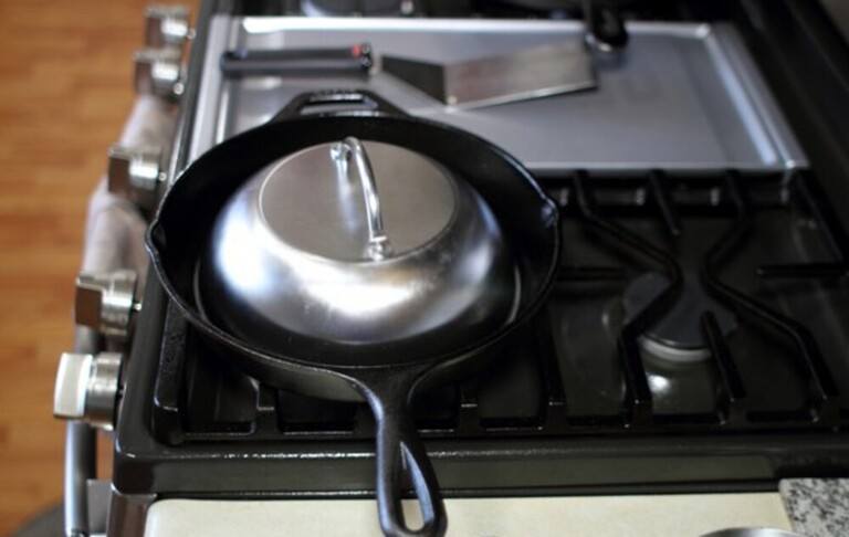 Must-Have Flat Top Grill Accessories for Your Outdoor Griddle