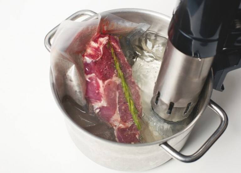 How Do You Keep Hot Food Warm At A Party?