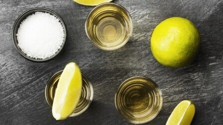 How to Get the Garlic Smell Out of Your Wooden Cutting Board?