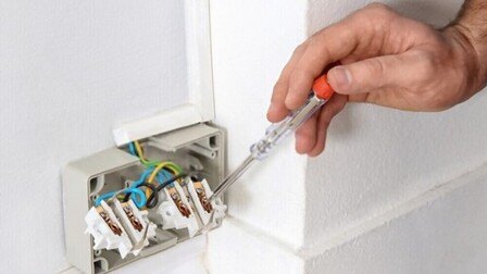 6 Best Non-Contact Voltage Testers of 2025