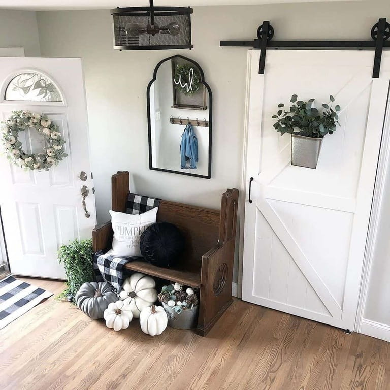 Creative Entryway Ideas for Apartments