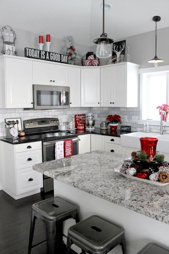 New Ways to Decorate Above Your Kitchen Cabinets New Ways to Decorate Above Your Kitchen Cabinets