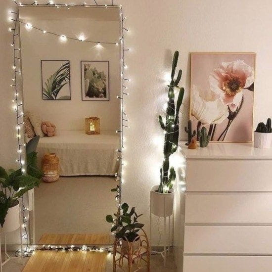 Sparkle and Shine: Mirrored Decor Ideas to Elevate Your Bedroom Sparkle and Shine: Mirrored Decor Ideas to Elevate Your Bedroom