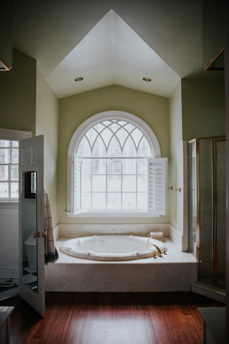 Brighten Up: Illuminating Solutions for Dark Bathrooms