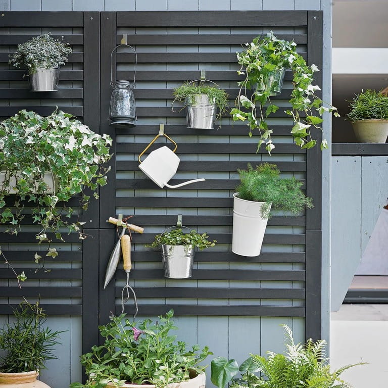 21 Tips to Transform Outdoor Spaces Without Breaking the Bank