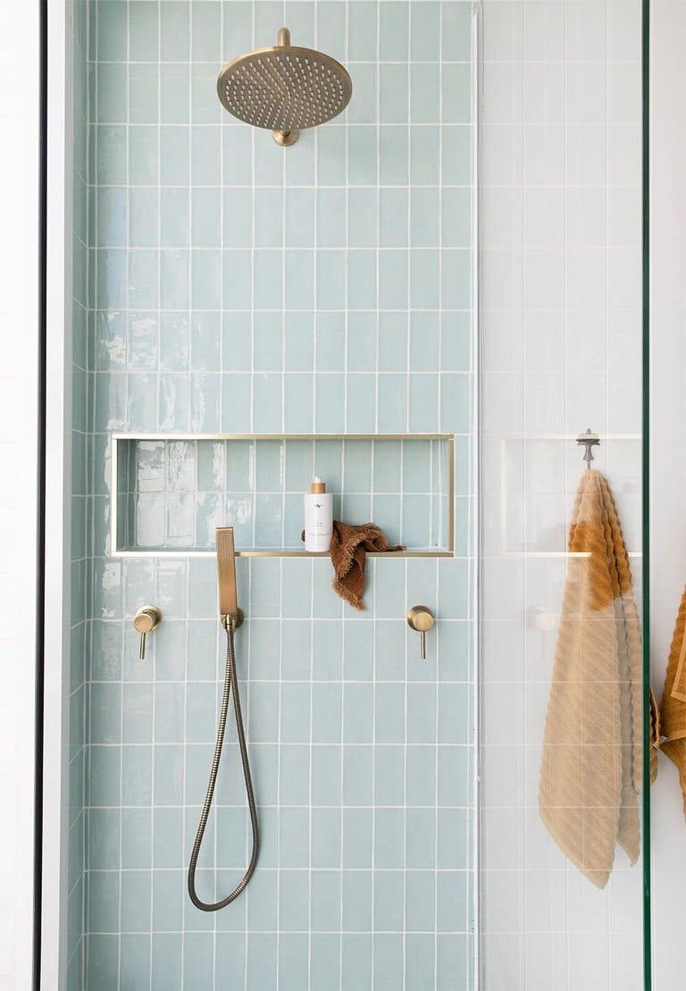 Bathroom Tile Solutions for a More Spacious Feel
