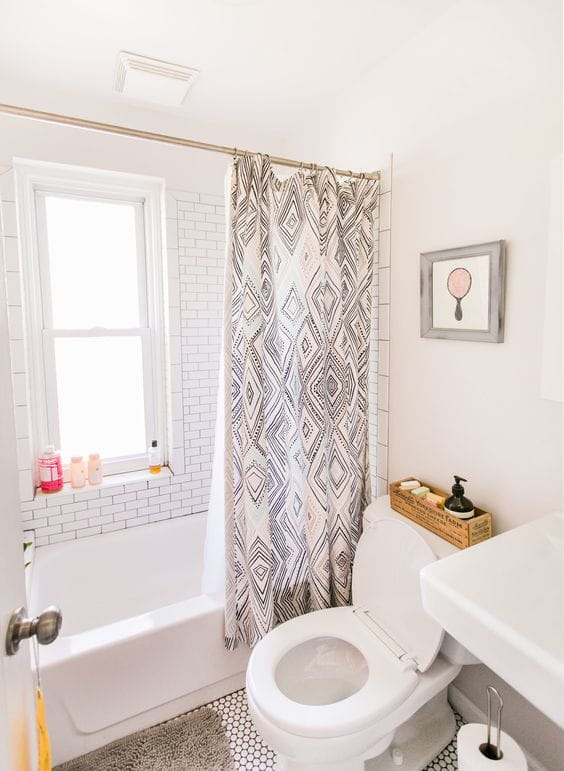 Renter-Friendly Bathroom Hacks for a Stylish Space Renter-Friendly Bathroom Hacks for a Stylish Space