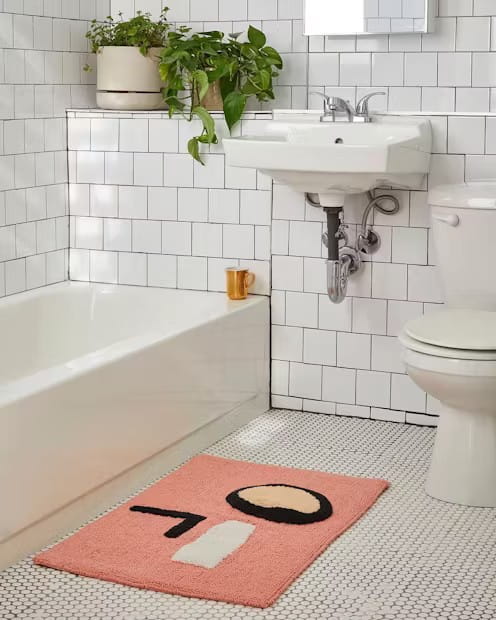 Renter-Friendly Bathroom Hacks for a Stylish Space Renter-Friendly Bathroom Hacks for a Stylish Space