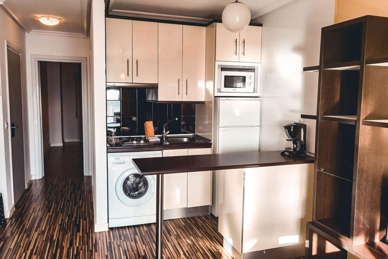 From Drab to Fab: Easy Ways to Make Your Rental Feel Cozy! From Drab to Fab: Easy Ways to Make Your Rental Feel Cozy!