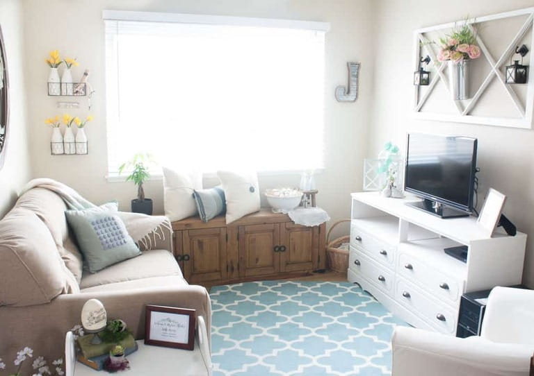 From Drab to Fab: Easy Ways to Make Your Rental Feel Cozy! From Drab to Fab: Easy Ways to Make Your Rental Feel Cozy!