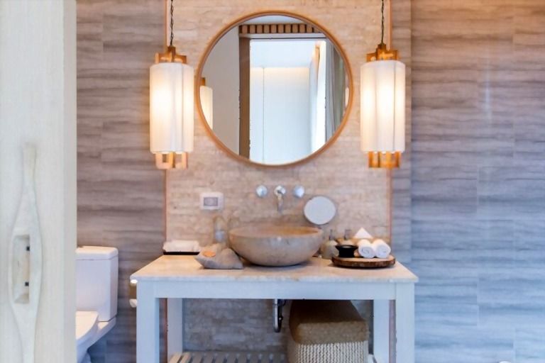 How To Make A Small Bathroom Look Luxurious?