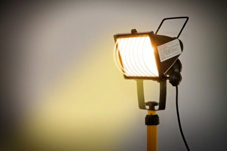 Types Of Outdoor Light Bulbs & Their Uses