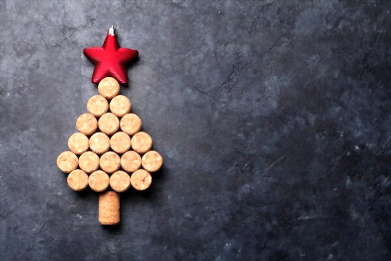 How Do You Make Christmas Decorations With Stuff Around The House? How Do You Make Christmas Decorations With Stuff Around The House?